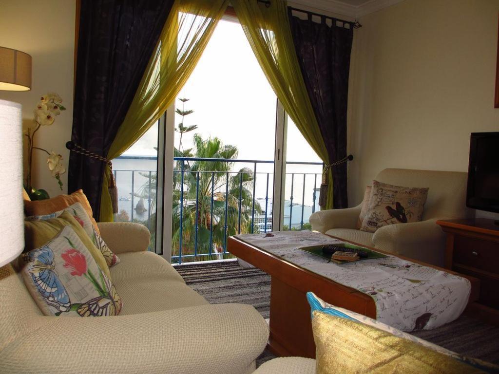 Acqua Marina Apartment Funchal  Exterior photo